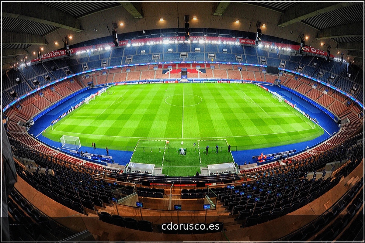 Doué lidera al PSG en la victoria 4-2 sobre el Barcelona en el Parque de los Príncipes